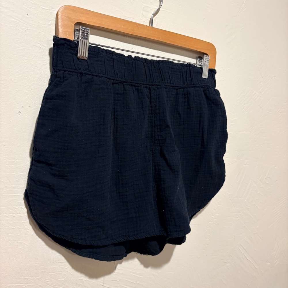 Universal Thread Black Shorts - Picture 1 of 4